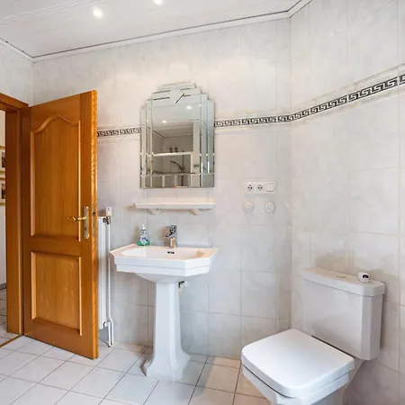 Erlengrund A 別荘 *